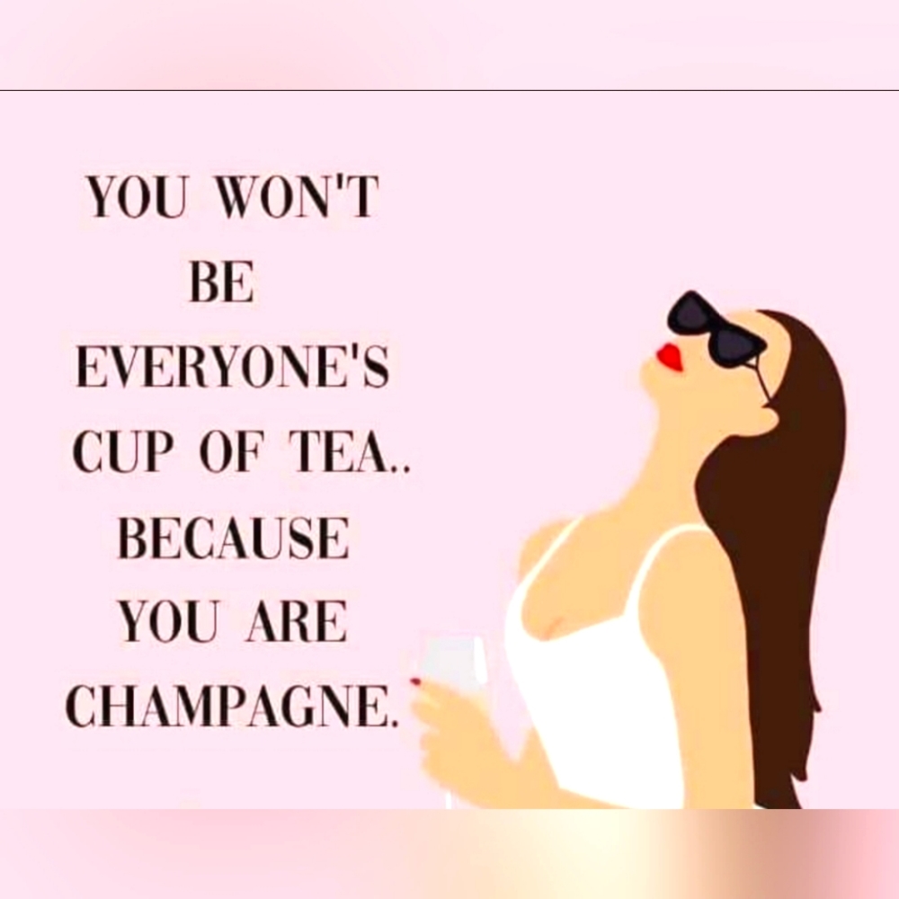 CHAMPAGNE & CHANEL & LV & GUCCI & VALENTINO & FERRAGAMO &...